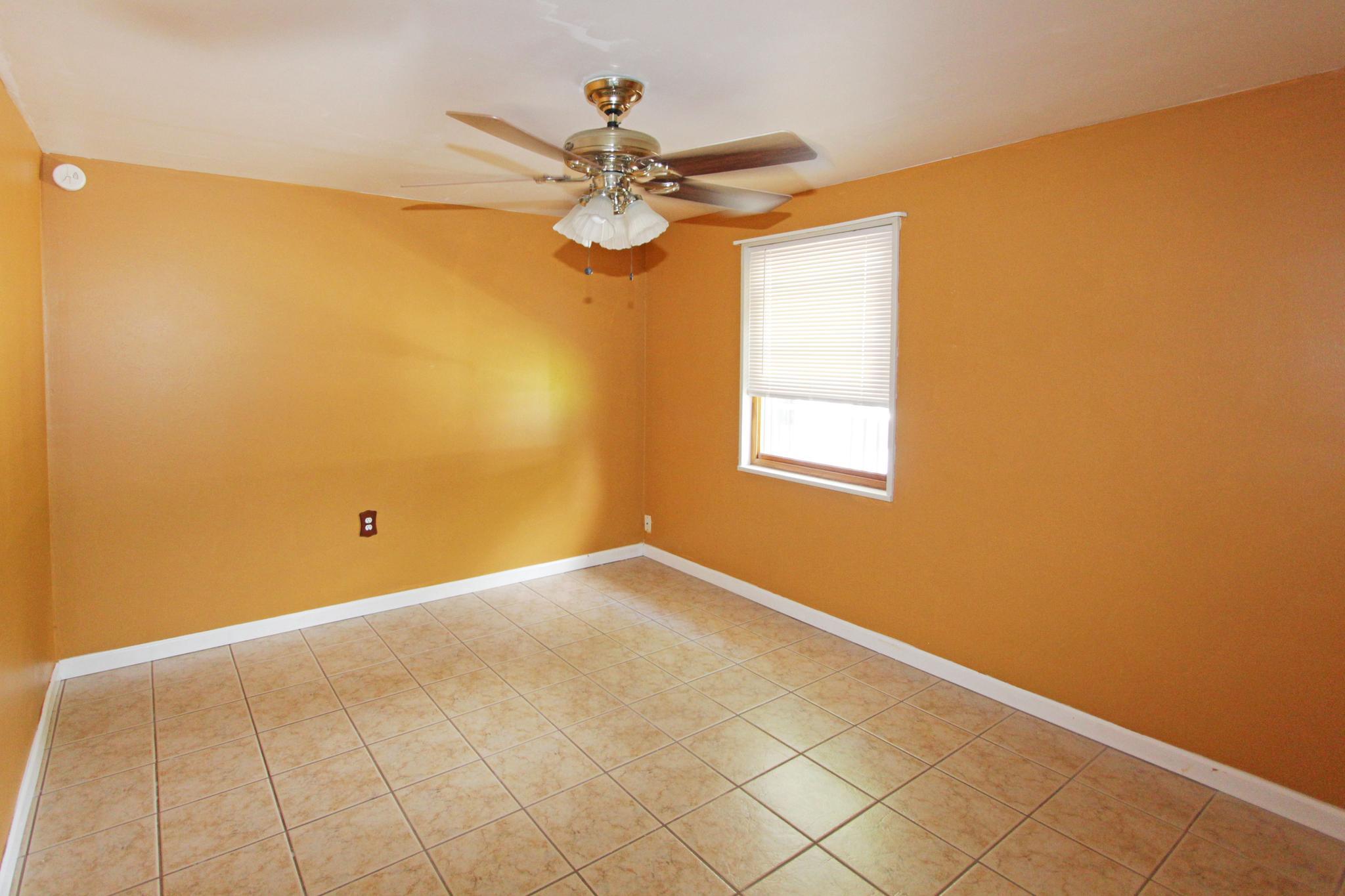 929 Cherry Tree Road Aston, PA 19014 - Photo 15 of 26 Bedroom