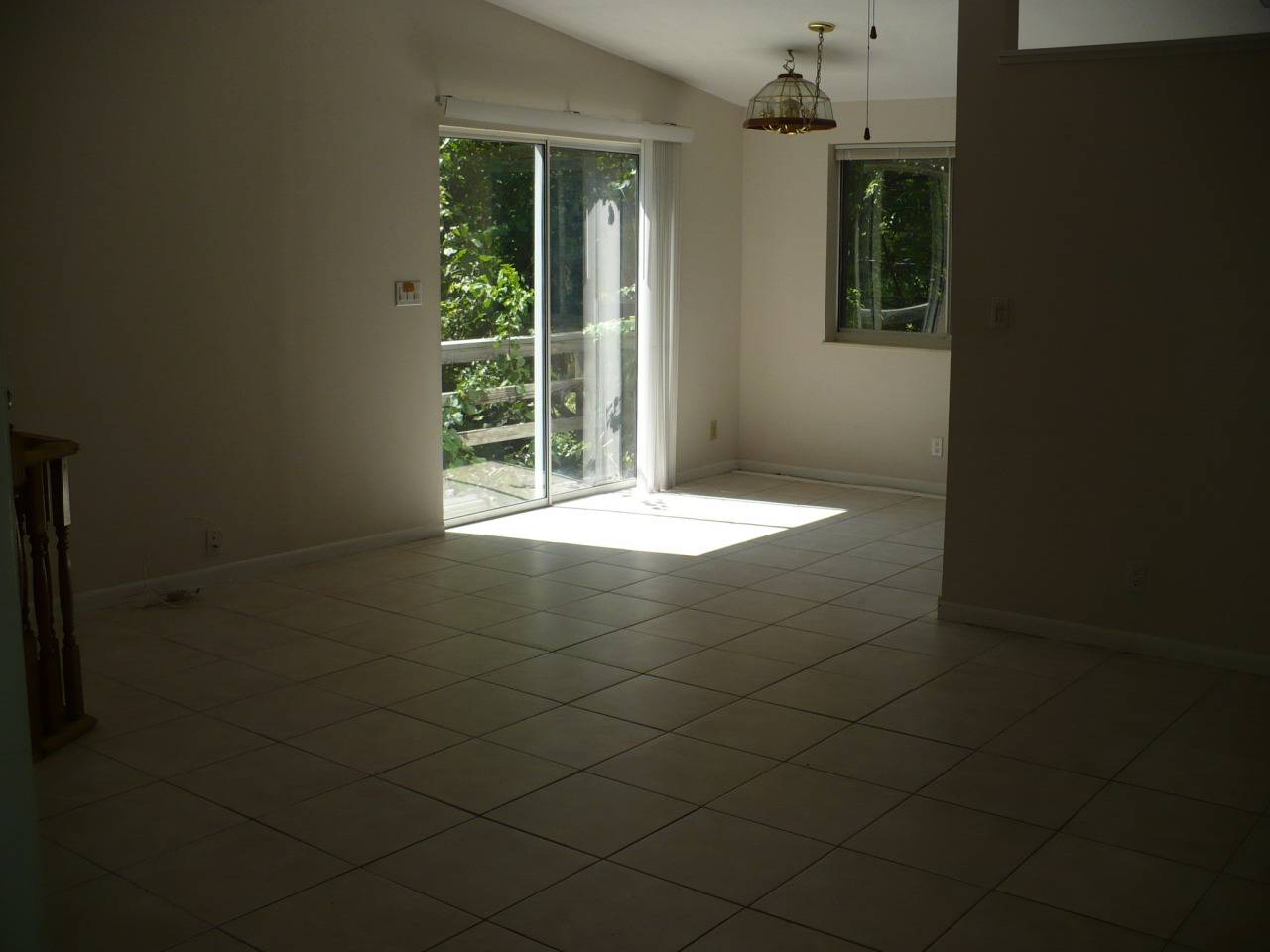141 South Hammock Road Islamorada, FL 33036 - Photo 6 of 8 upstirs entry/living room