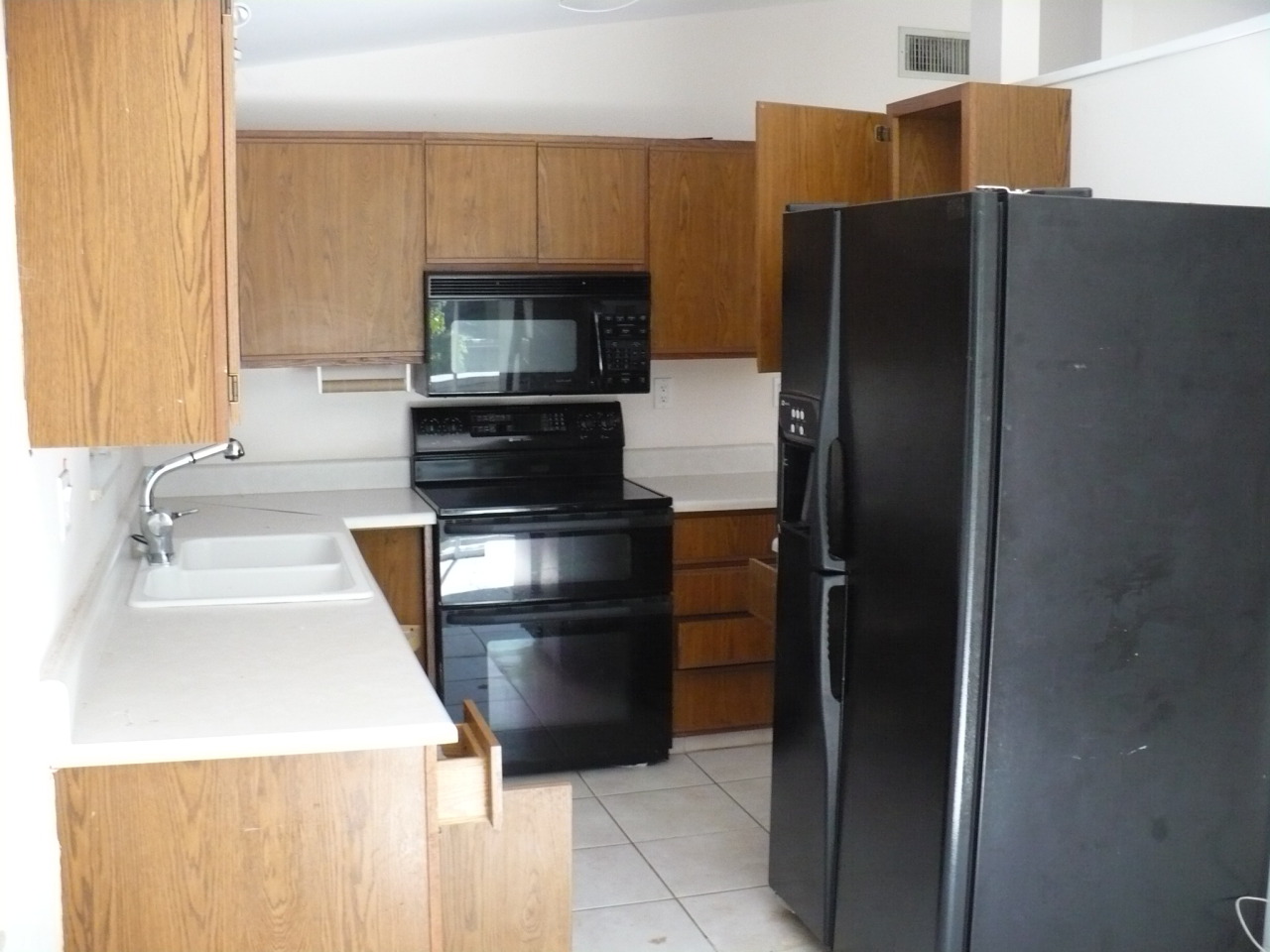 141 South Hammock Road Islamorada, FL 33036 - Photo 7 of 8 upstairs kitchen