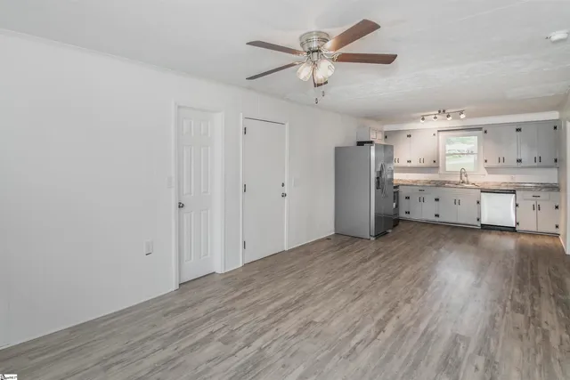 $1,350 | 205 A Adger Road, Easley, SC 29642