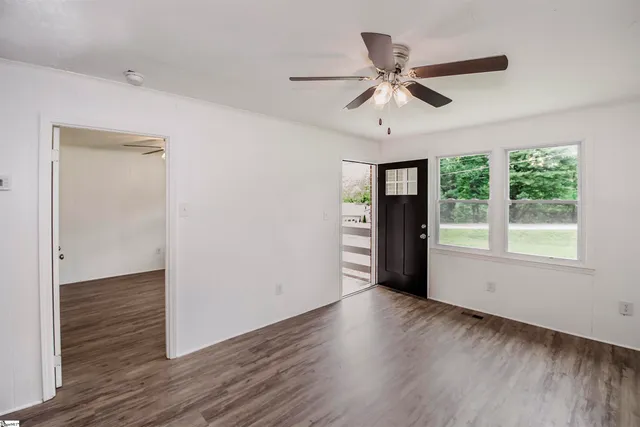 $1,350 | 205 A Adger Road, Easley, SC 29642