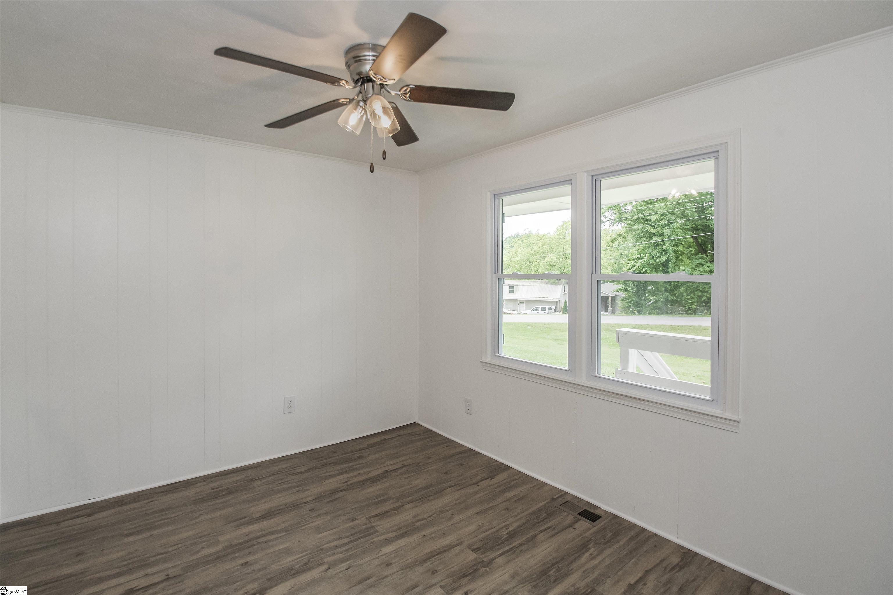 205 A Adger Road Easley, SC 29642 - Photo 4 of 20