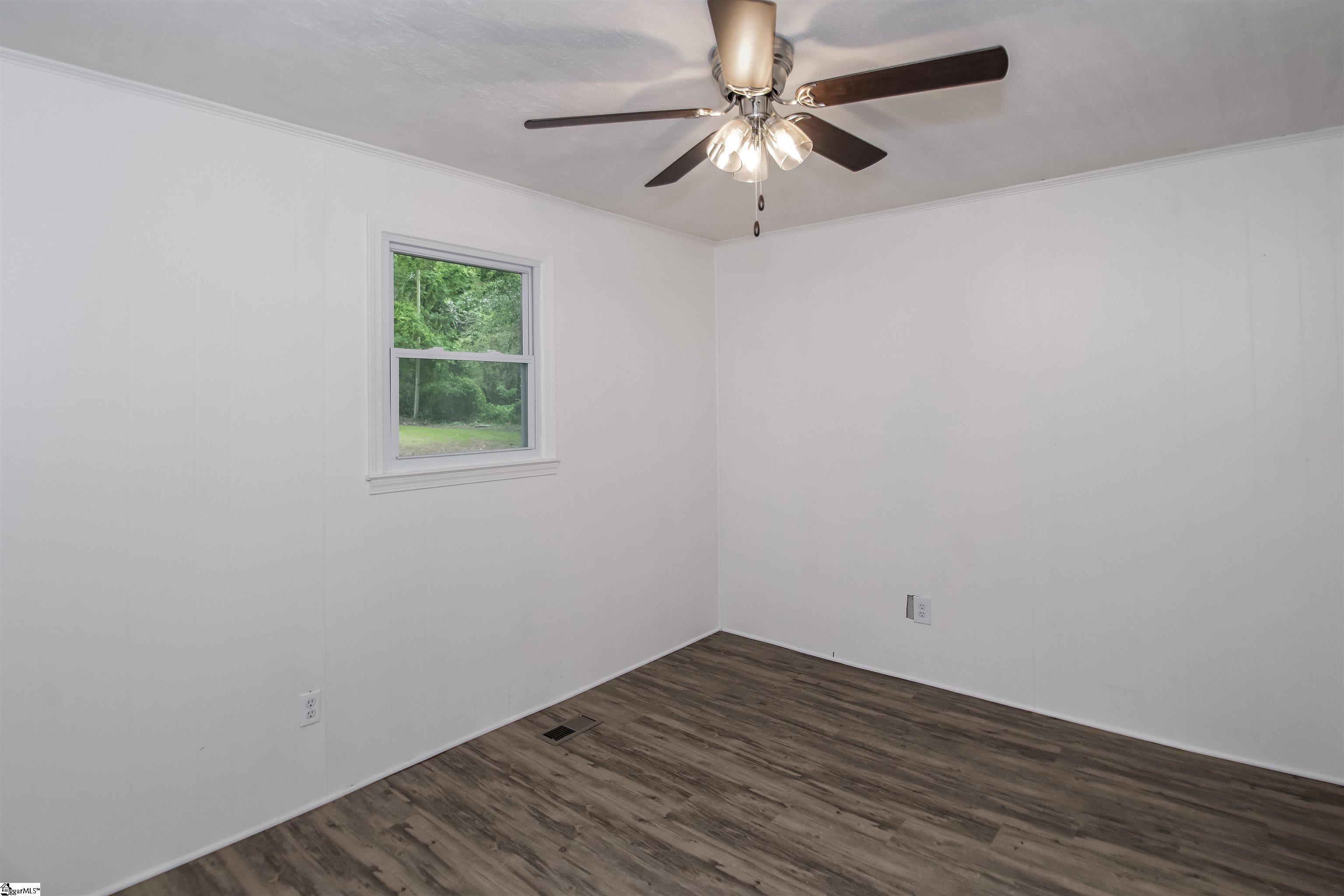 205 A Adger Road Easley, SC 29642 - Photo 9 of 20