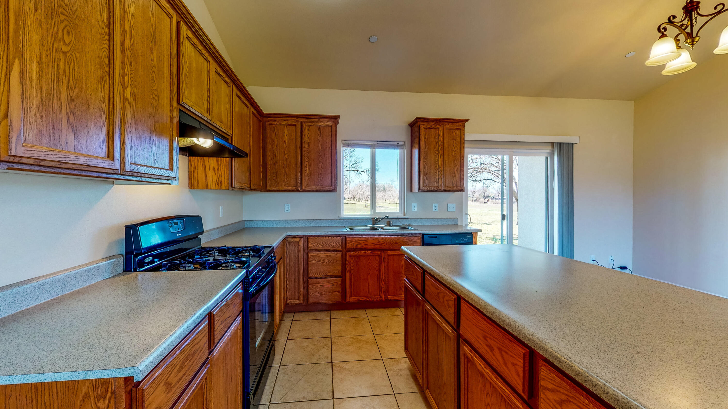 6647 Happy Valley Road Anderson, CA 96007 - Photo 13 of 36 006_6647-happy-valley-road-anderson-cali