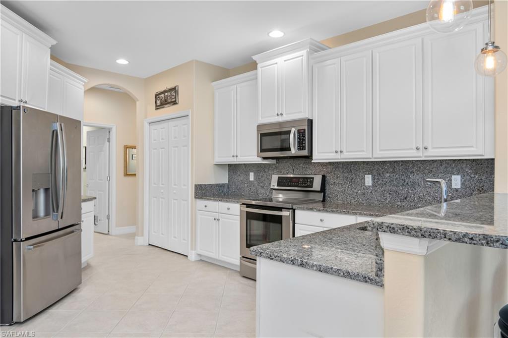 12461 Rock Ridge Lane Fort Myers, FL 33913 - Photo 4 of 36 Gallery Image 4