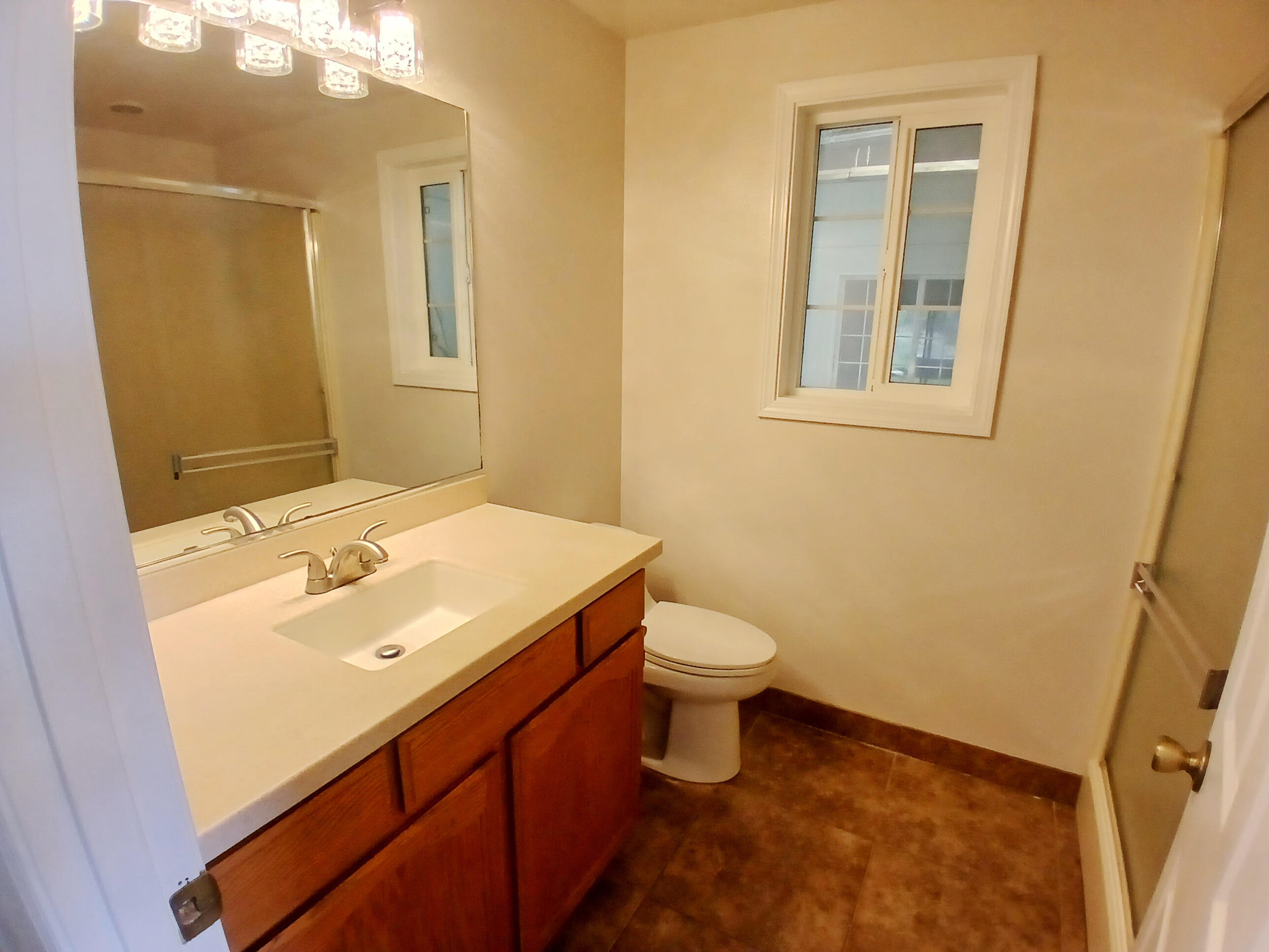 1360 West Linn Road Eagle Point, OR 97524 - Photo 29 of 42