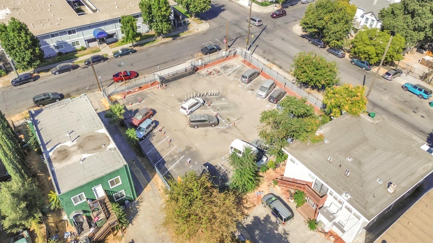 747 North Sutter Street Stockton, CA 95202 - Photo 6 of 12