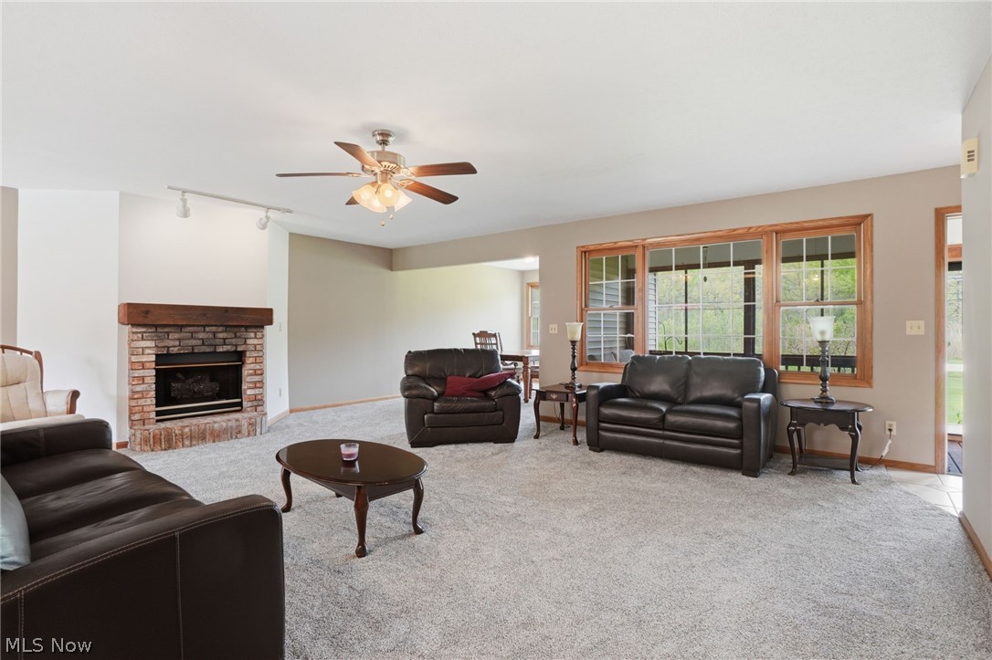 5246 Gore Road Ashtabula, OH 44004 - Photo 4 of 39