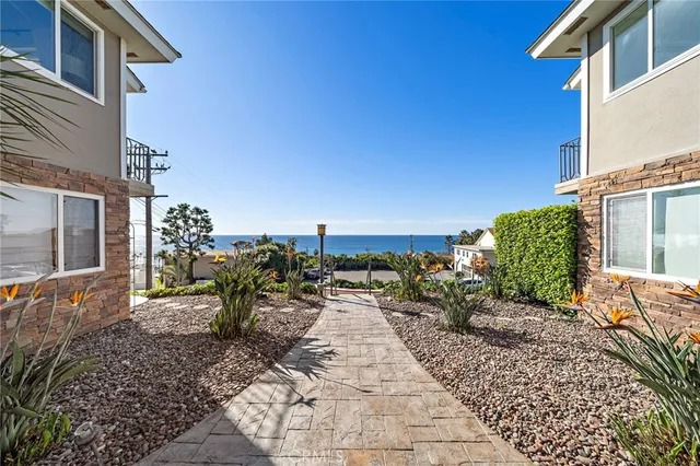 $885,000 | 21711 Wesley Drive, Unit D, Laguna Beach, CA 92651
