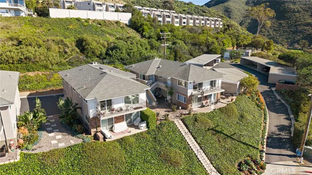 $885,000 | 21711 Wesley Drive, Unit D, Laguna Beach, CA 92651