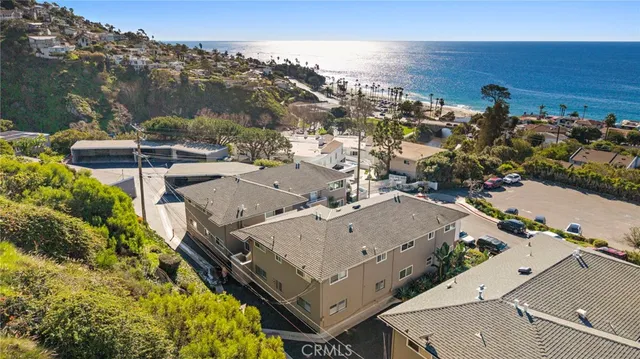 $885,000 | 21711 Wesley Drive, Unit D, Laguna Beach, CA 92651