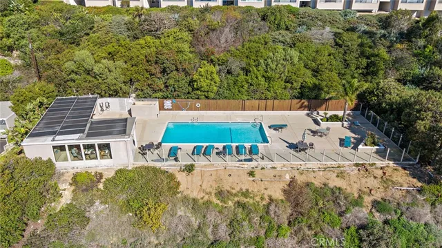 $885,000 | 21711 Wesley Drive, Unit D, Laguna Beach, CA 92651