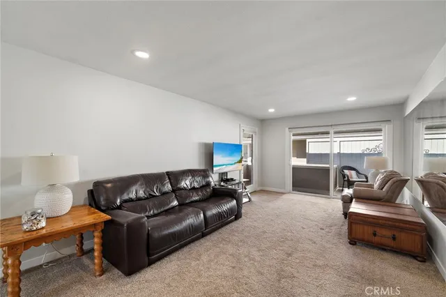$885,000 | 21711 Wesley Drive, Unit D, Laguna Beach, CA 92651