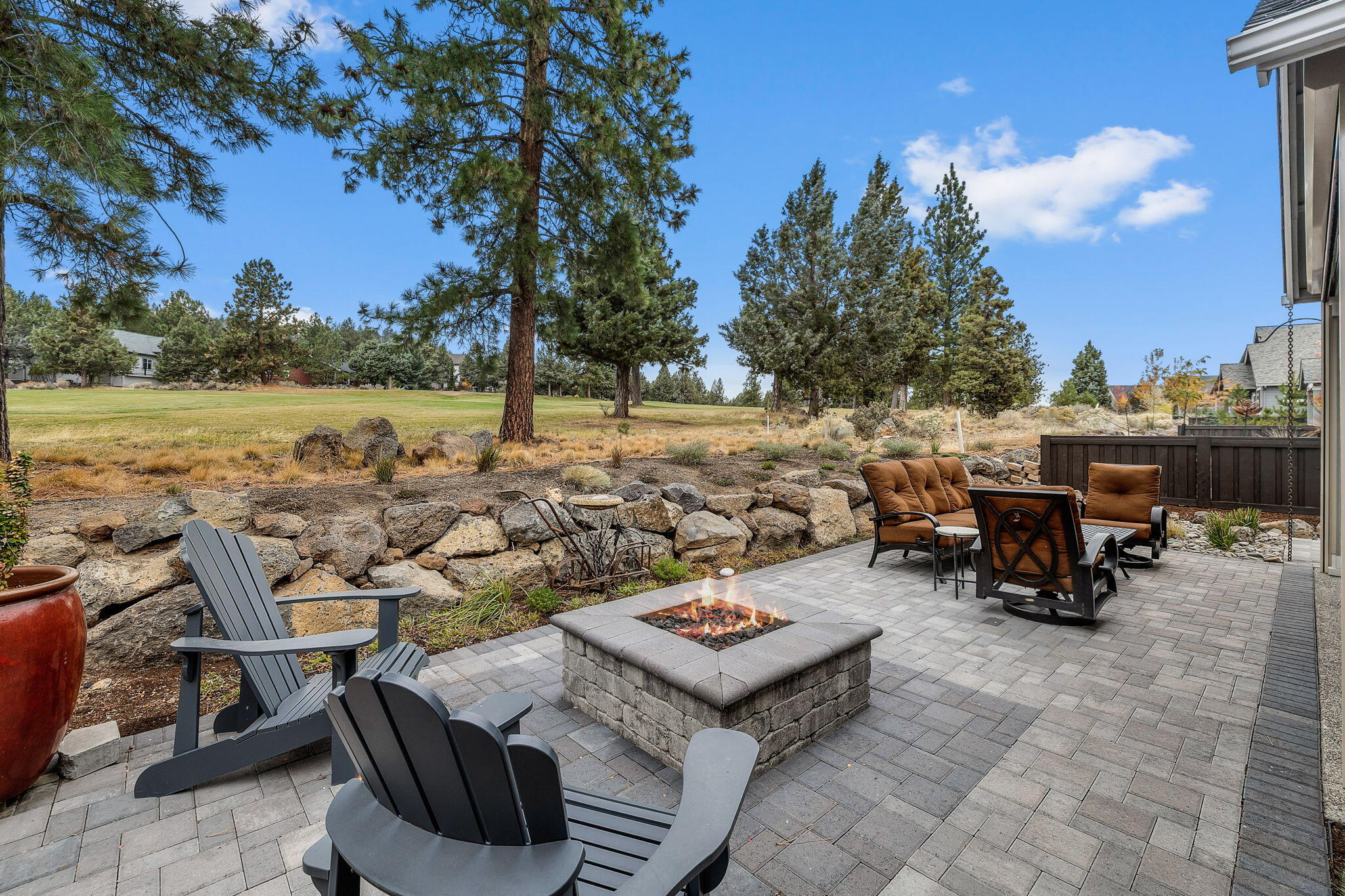 3043 Northwest Hidden Rdg Drive Bend, OR 97703 - Photo 42 of 56