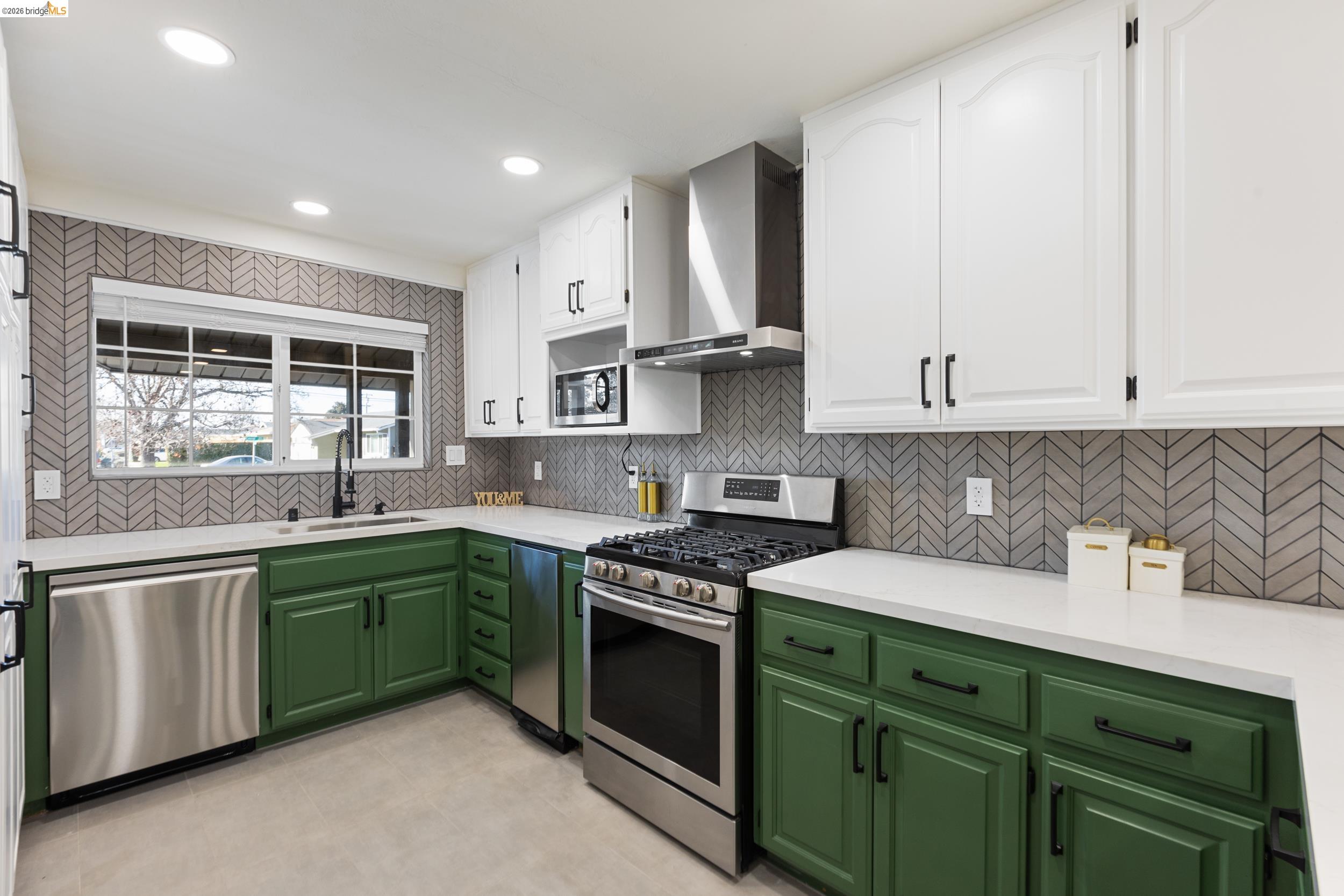 38952 Emrol Avenue Fremont, CA 94536 - Photo 16 of 59