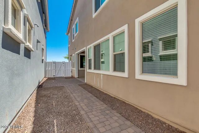 $2,290 | 3661 East STILES Lane, Gilbert, AZ 85295