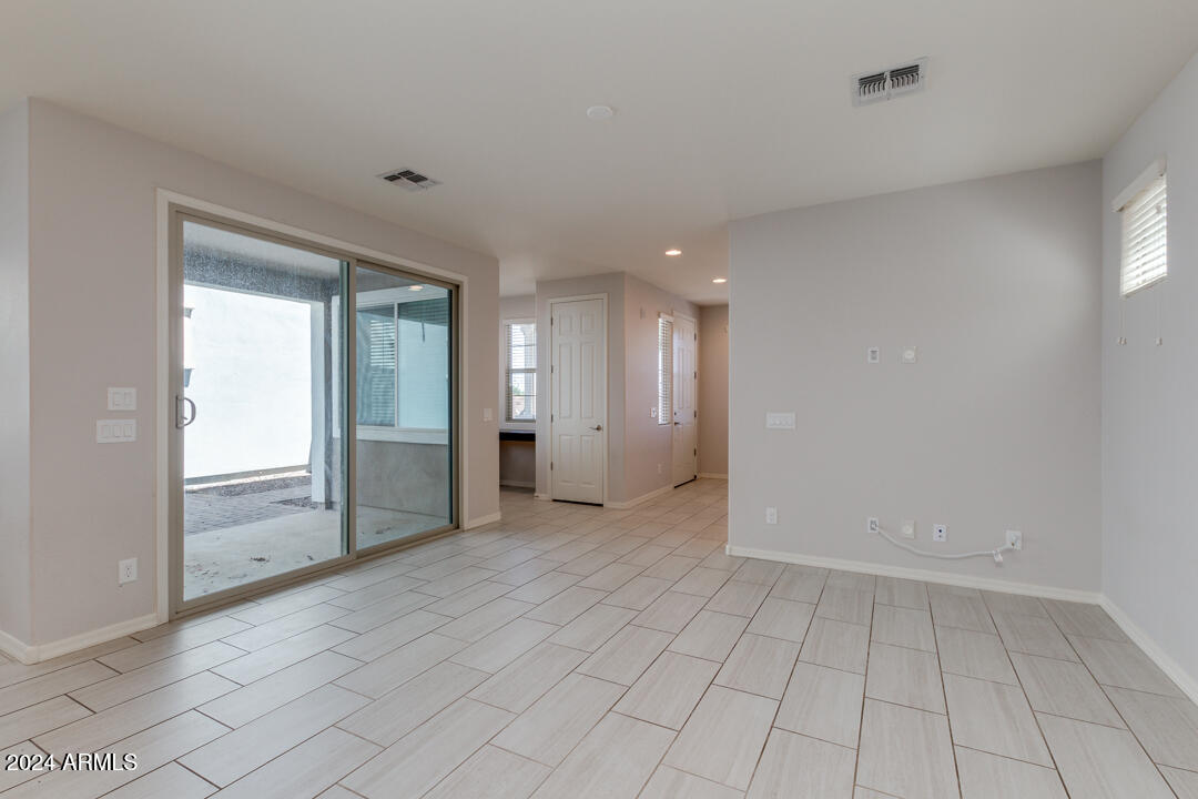 3661 East STILES Lane Gilbert, AZ 85295 - Photo 9 of 38