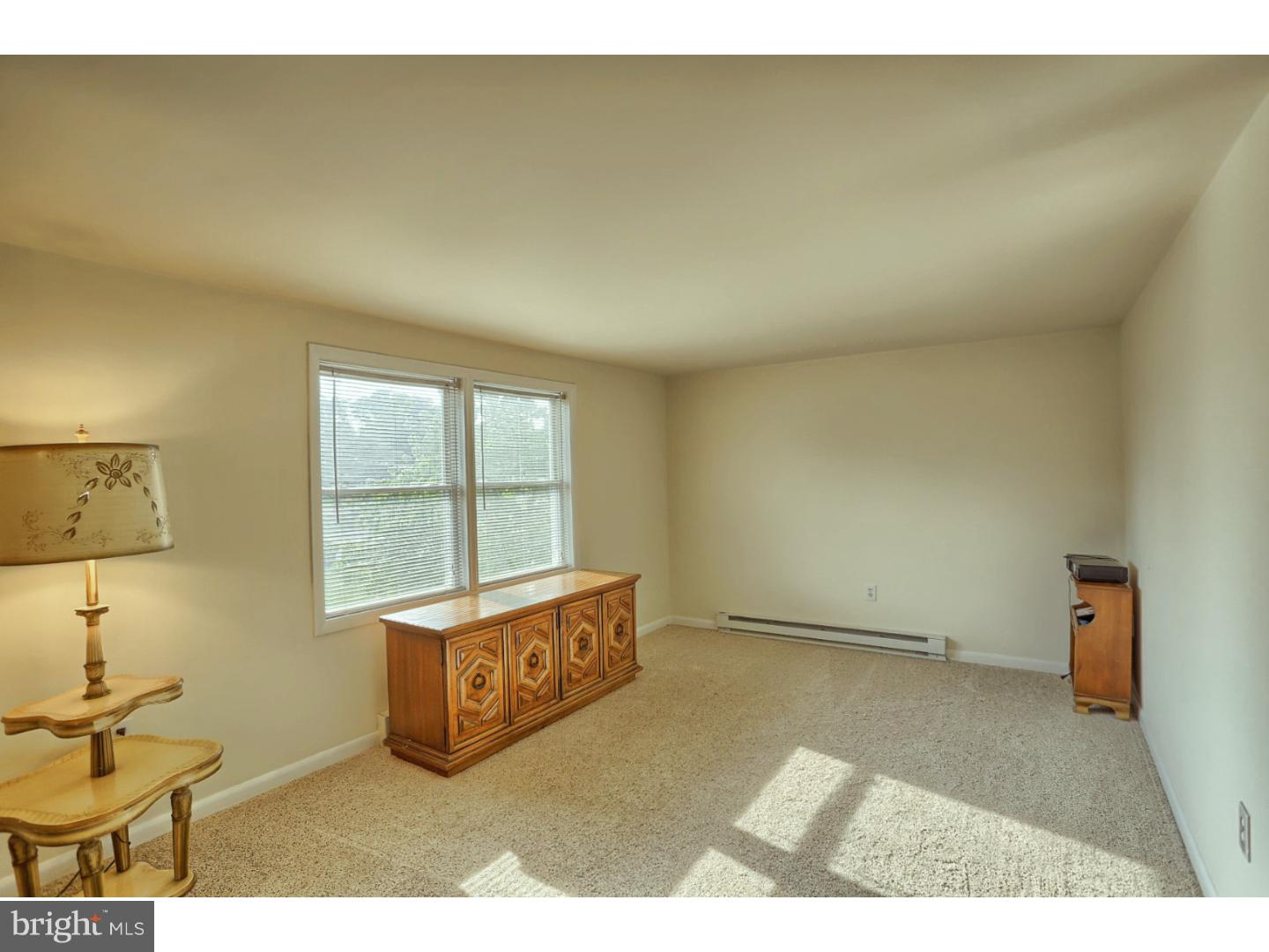 136 Beacon Road Reading, PA 19608 - Photo 3 of 24