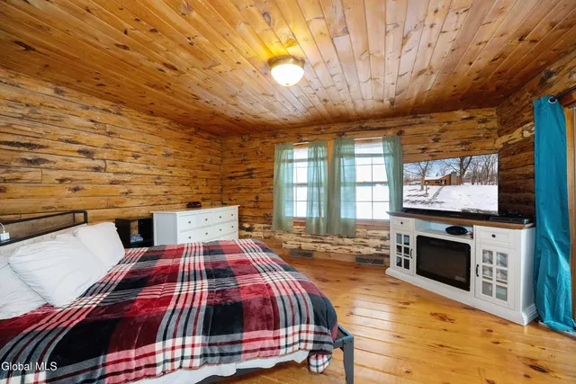 $285,000 | 325 Belgrade Street, Troy, NY 12182