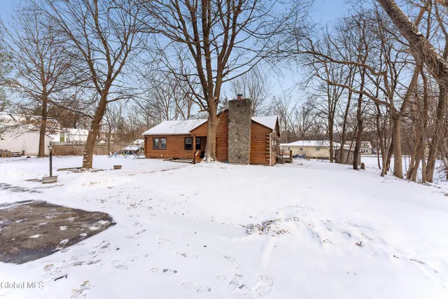 $285,000 | 325 Belgrade Street, Troy, NY 12182