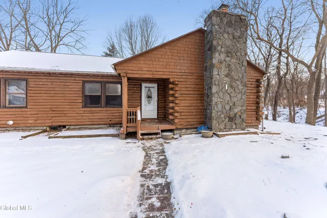 $285,000 | 325 Belgrade Street, Troy, NY 12182