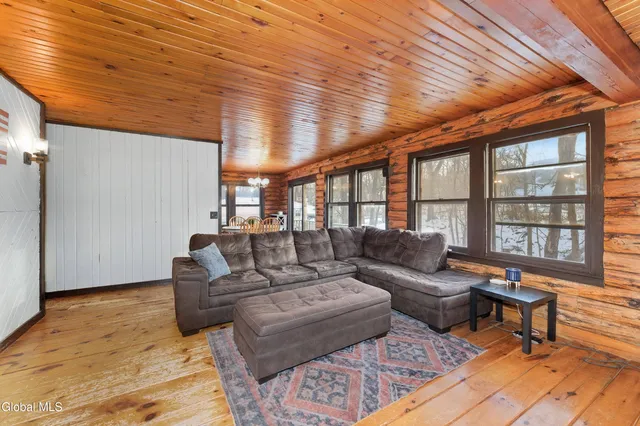 $285,000 | 325 Belgrade Street, Troy, NY 12182