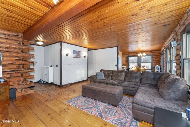 $285,000 | 325 Belgrade Street, Troy, NY 12182