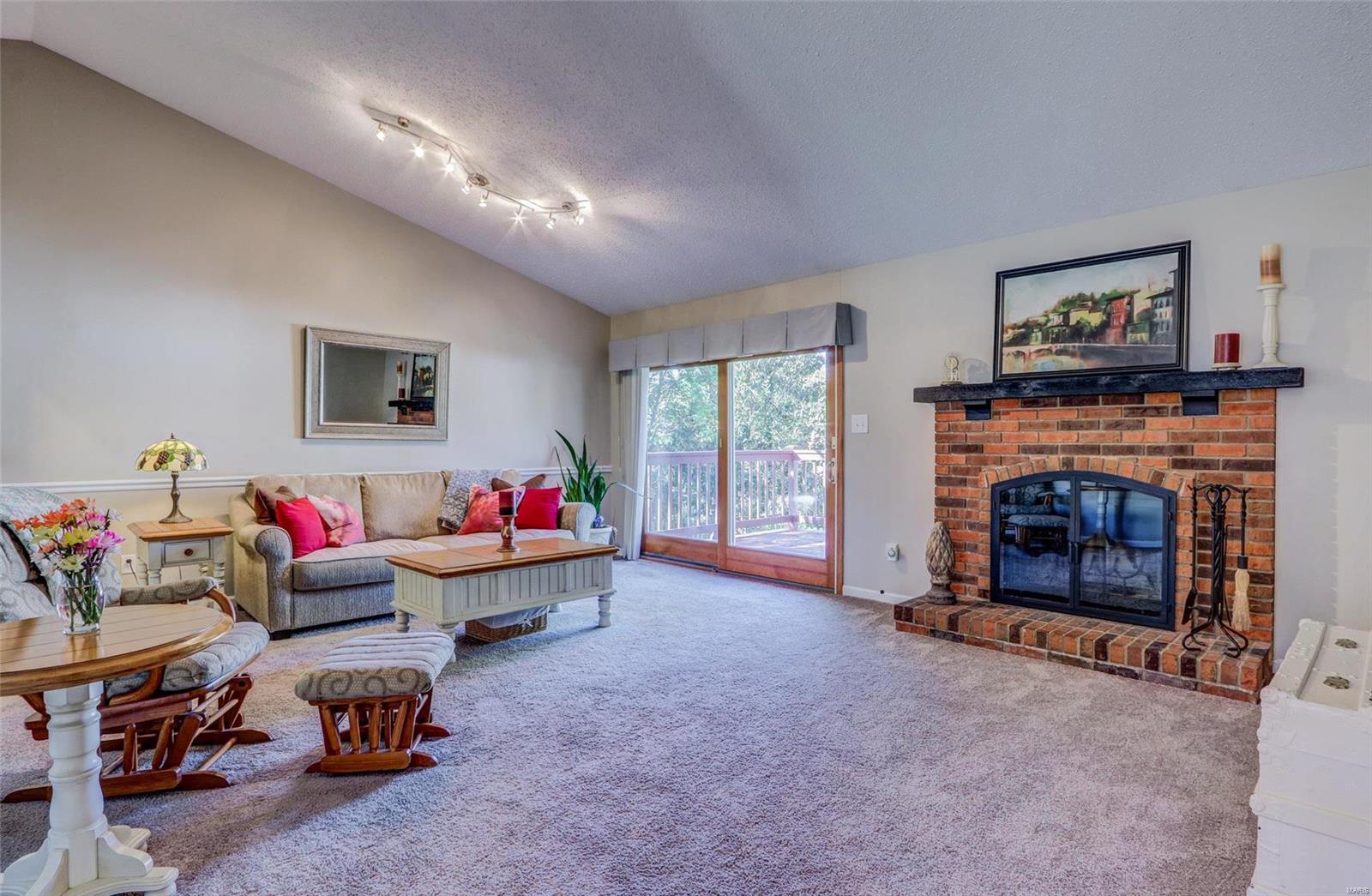 1331 Culpepper Ridge Drive Ballwin, MO 63021 - Photo 8 of 29 Gallery Image 8