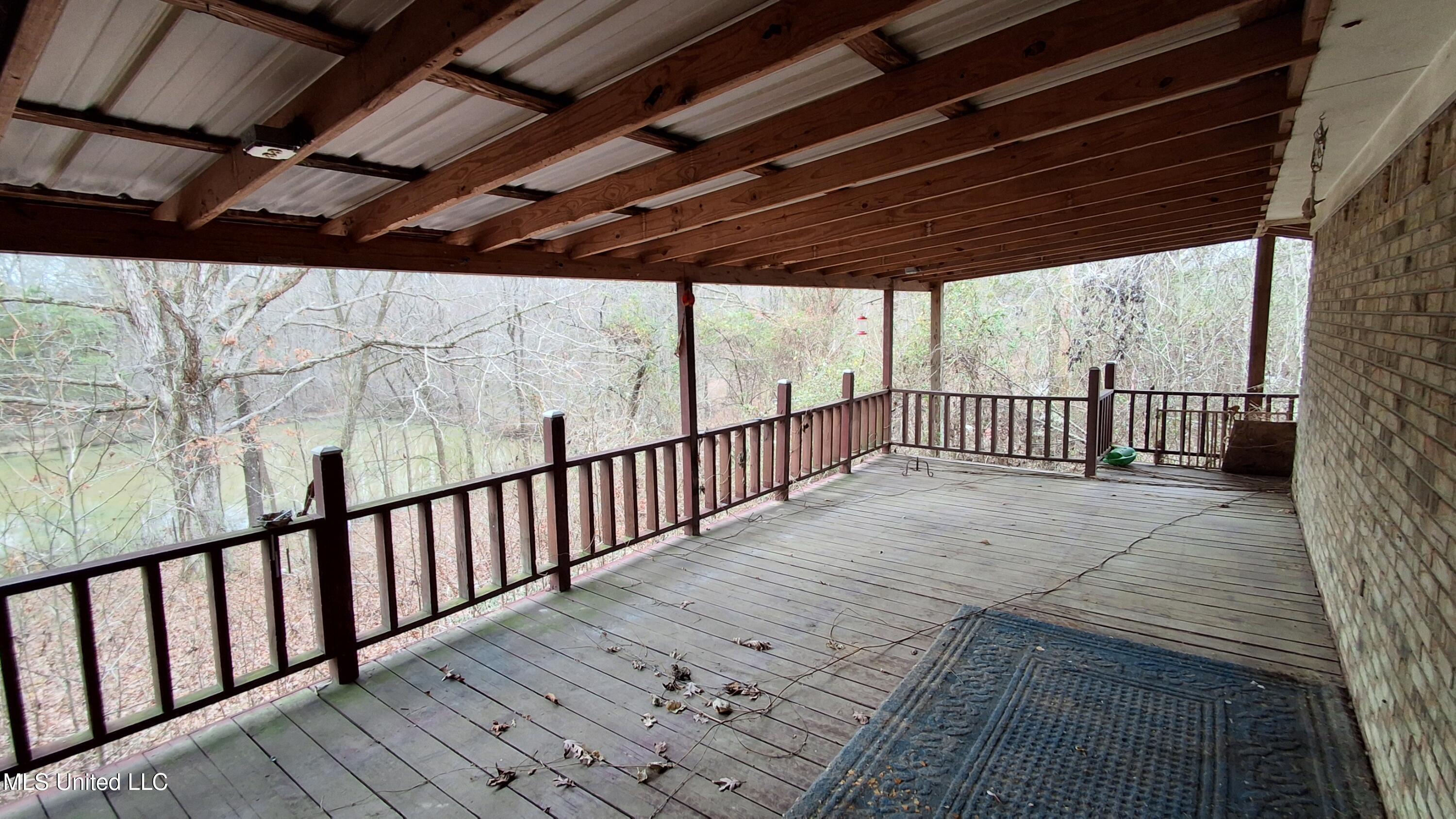 877 South Red Banks Road Holly Springs, MS 38635 - Photo 28 of 40 Covered Back Deck