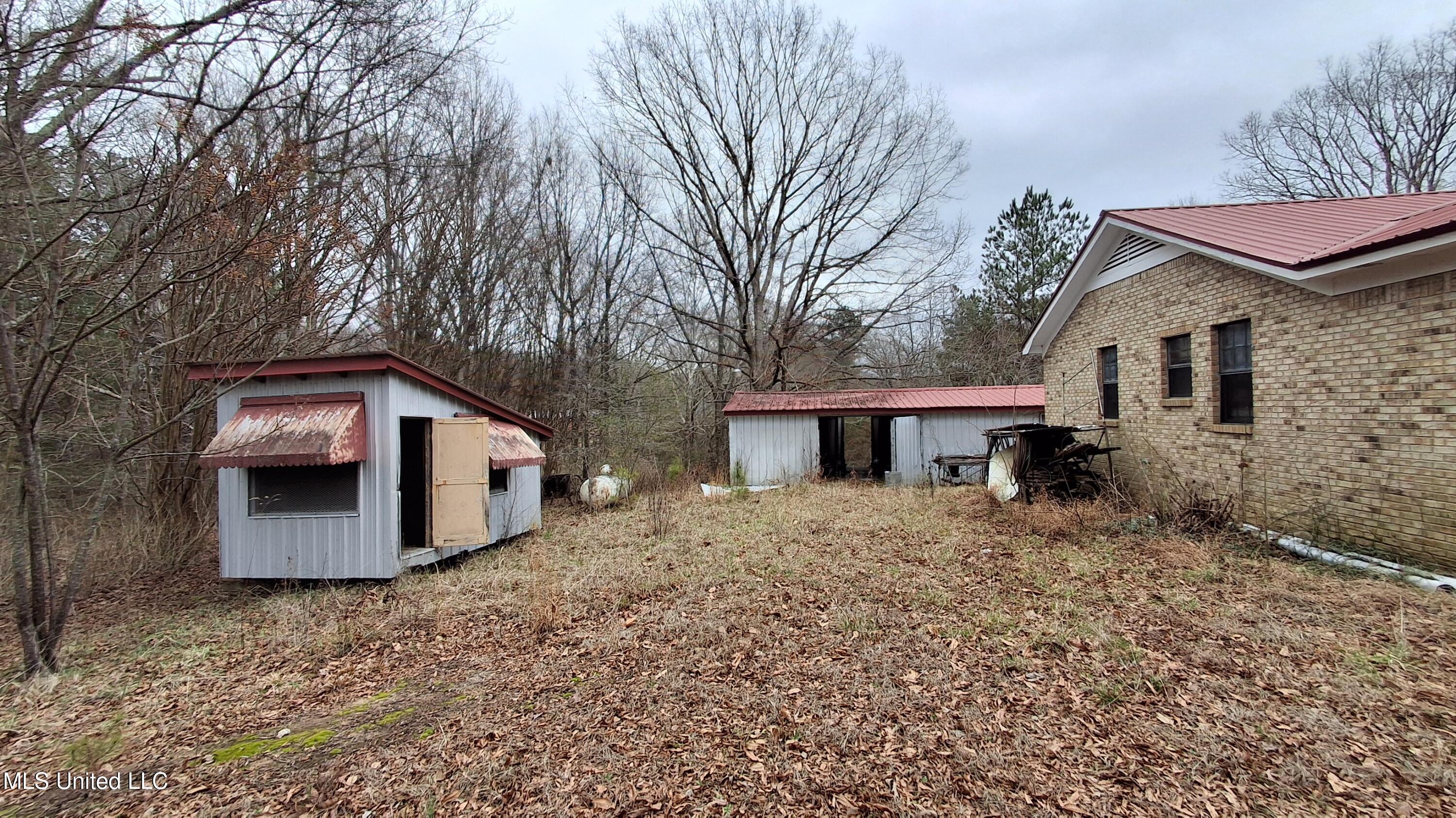 877 South Red Banks Road Holly Springs, MS 38635 - Photo 6 of 40 Storage Building