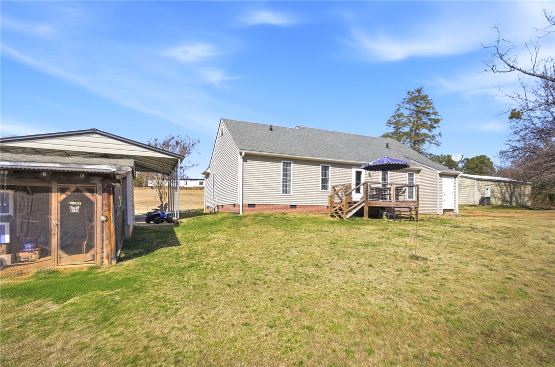 158 State Rd S-37-175 Seneca, SC 29672 - Photo 32 of 43 This charming home offers a spacious private yard and a welcoming outdoor deck for relaxation.