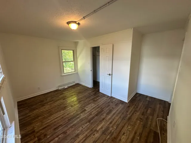 $1,600 | 47 Pine Street, Unit 2, Rensselaer, NY 12144