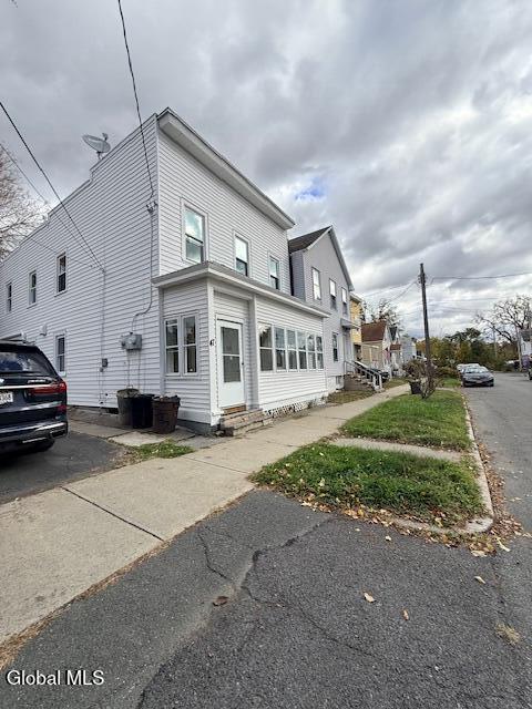 47 Pine Street, Unit 2 Rensselaer, NY 12144 - Photo 2 of 22 IMG_2224