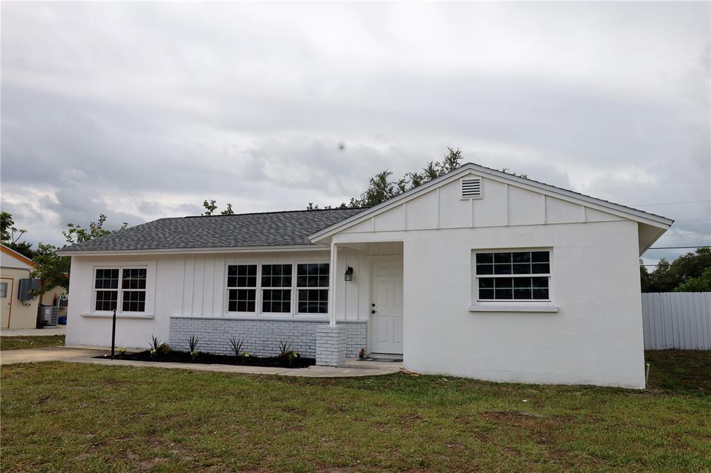310 Center Road Venice, FL 34285 - Photo 1 of 1