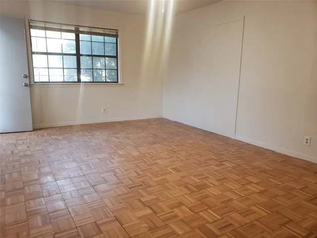 $800 | 609 Bissonet Lane, Unit B, Austin, TX 78752