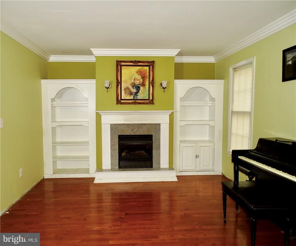 161 Squall Road Manahawkin, NJ 08050 - Photo 3 of 35 Gallery Image 3