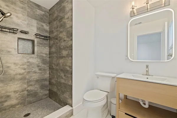 $715,000 | 176 175th Avenue East, Redington Shores, FL 33708