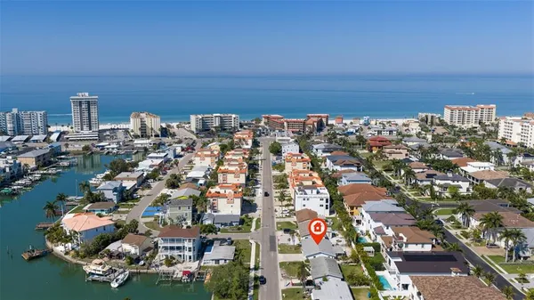 $715,000 | 176 175th Avenue East, Redington Shores, FL 33708