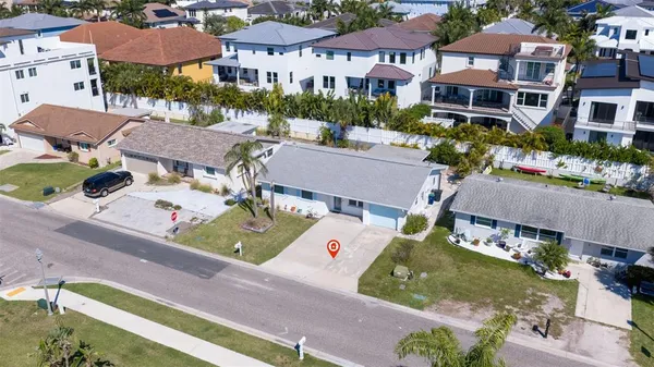 $715,000 | 176 175th Avenue East, Redington Shores, FL 33708