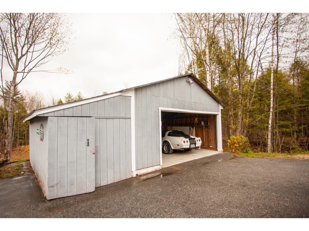 166 Concord Stage Road Dunbarton, NH 03046 - Photo 4 of 32 Gallery Image 4