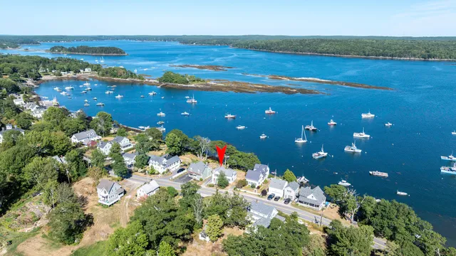 $975,000 | 943 Cundy's Harbor Road, Harpswell, ME 04079