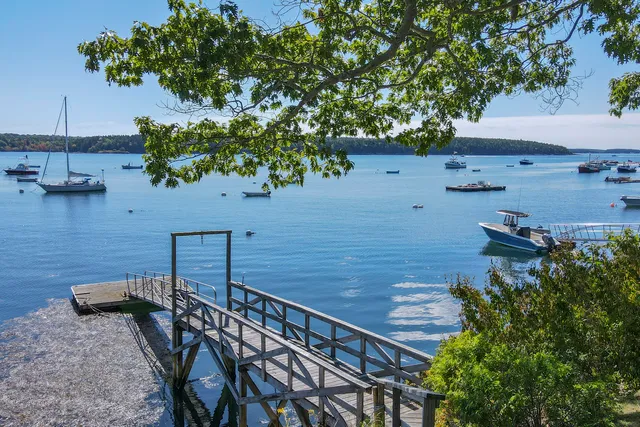 $975,000 | 943 Cundy's Harbor Road, Harpswell, ME 04079