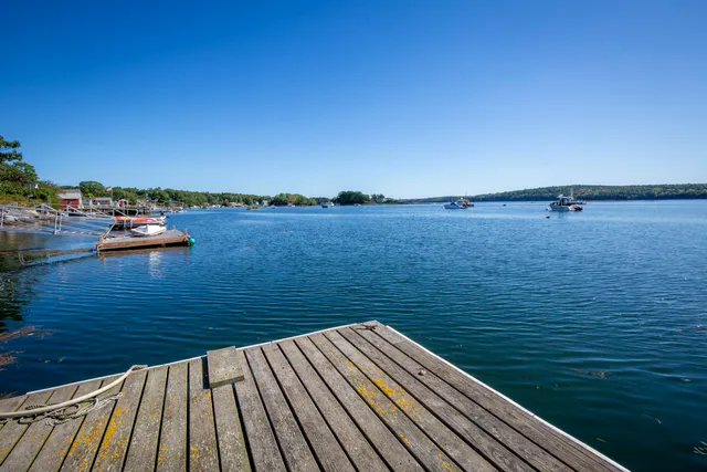 $975,000 | 943 Cundy's Harbor Road, Harpswell, ME 04079