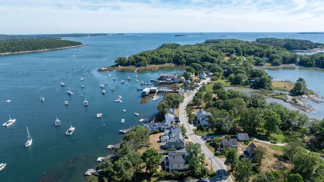 $975,000 | 943 Cundy's Harbor Road, Harpswell, ME 04079