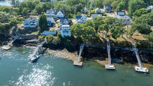 $975,000 | 943 Cundy's Harbor Road, Harpswell, ME 04079