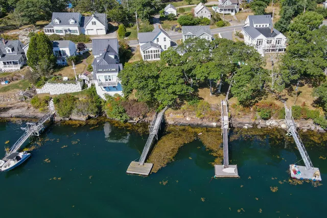 $975,000 | 943 Cundy's Harbor Road, Harpswell, ME 04079