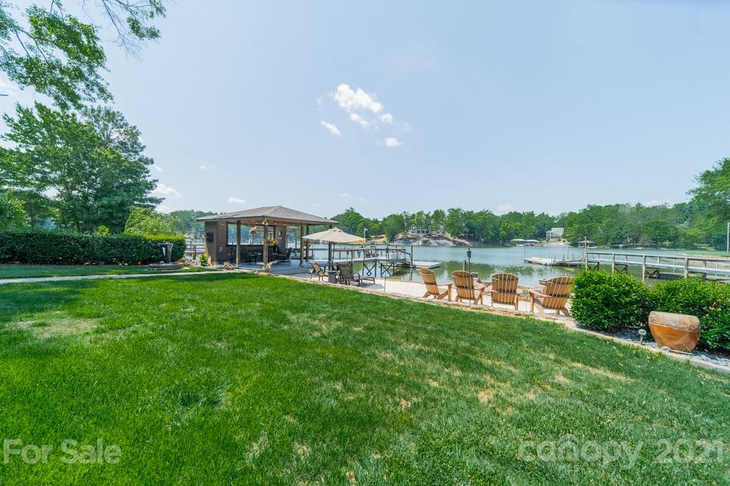 5661 Riverfront Road Clover, SC 29710 - Photo 11 of 43 Gallery Image 11