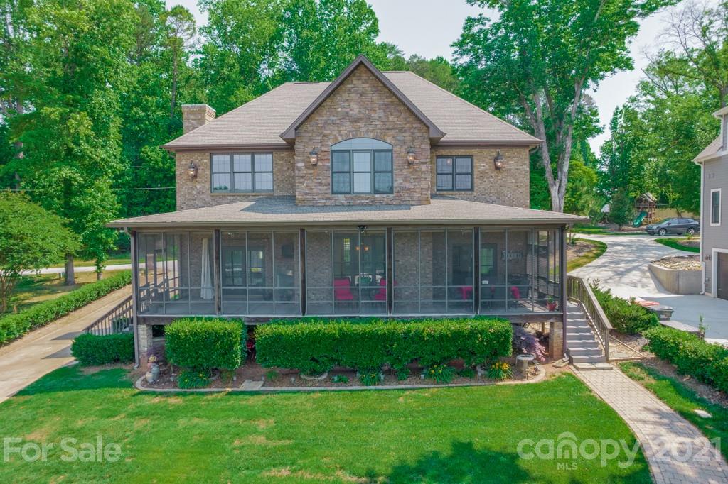 5661 Riverfront Road Clover, SC 29710 - Photo 4 of 43 Gallery Image 4