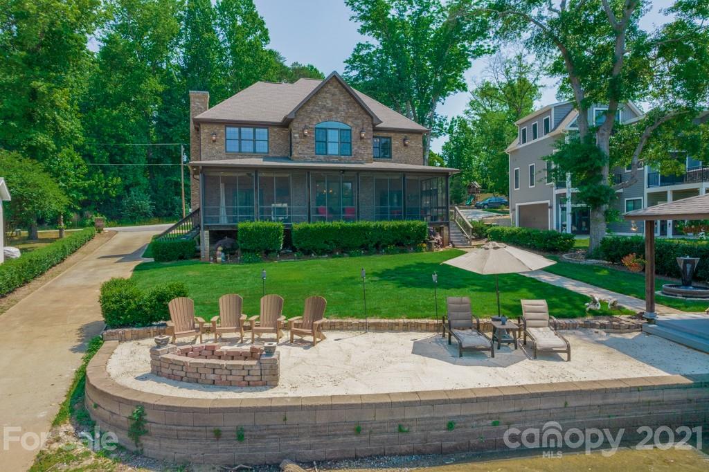 5661 Riverfront Road Clover, SC 29710 - Photo 5 of 43 Gallery Image 5
