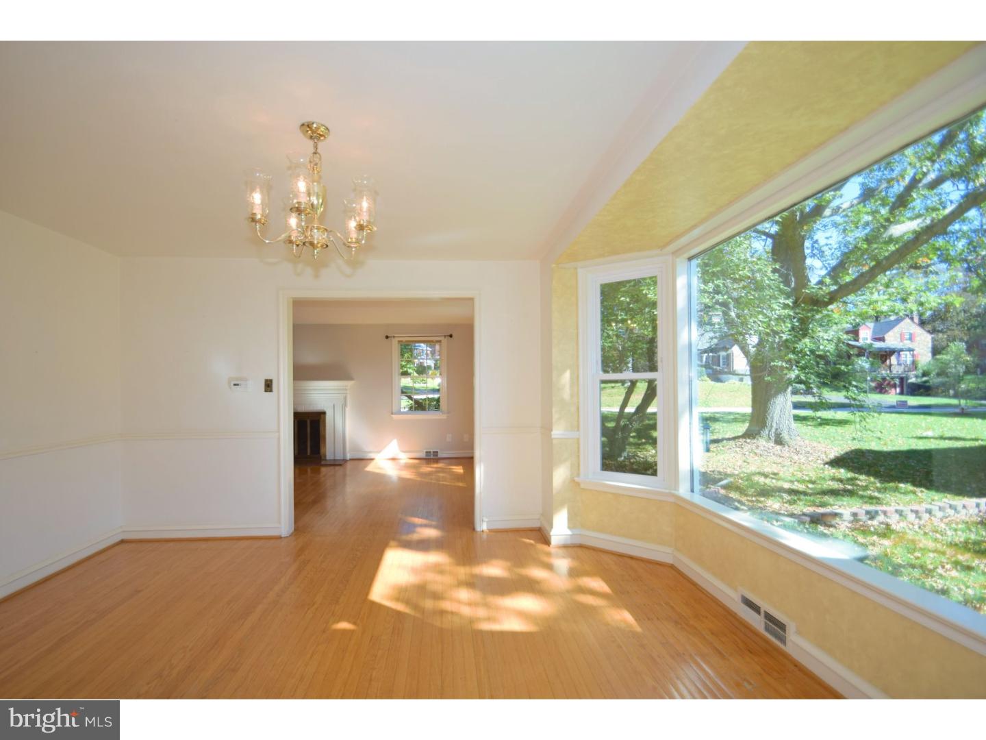 528 Lindley Road Glenside, PA 19038 - Photo 9 of 23 Gallery Image 9